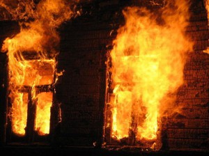 Действия при пожаре в доме